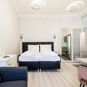 Prime Star Fashion Street Modern Luxury Aparthotel Budapest